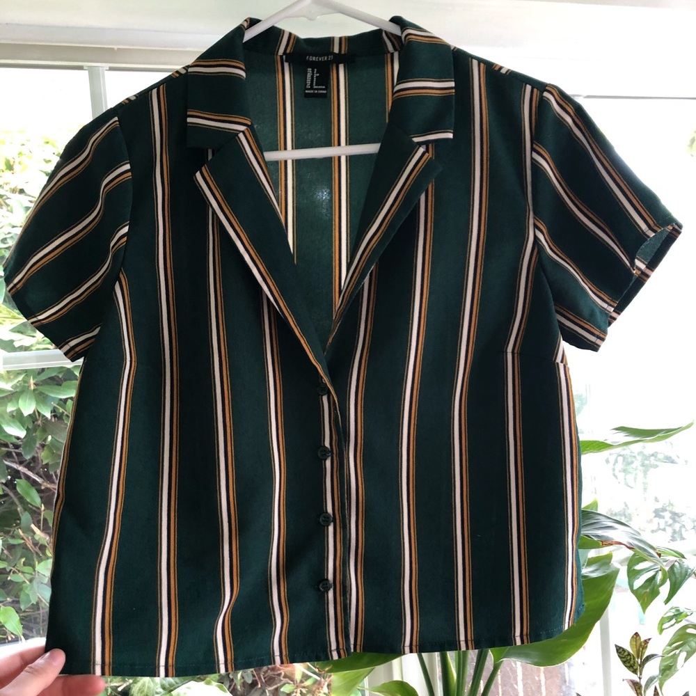 Forever 21 Cropped Button Up